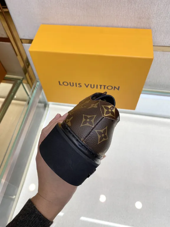 Louis Vuitton Shoe 